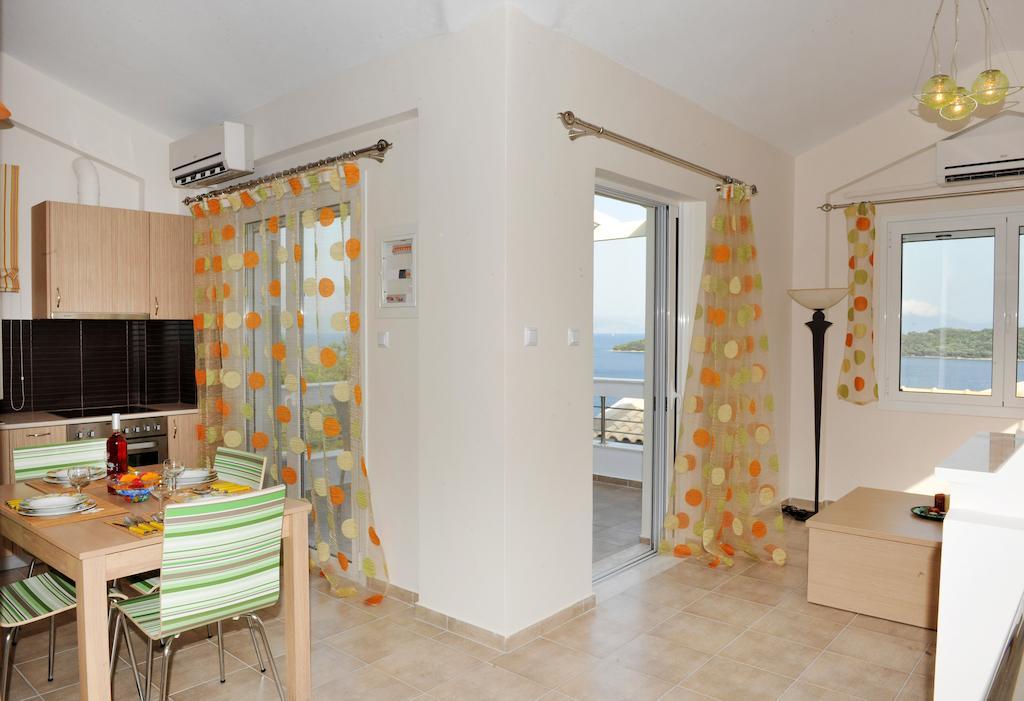 Lemon Tree Villa Nydri  Room photo